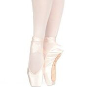 MUSE U-CUT POINTE SHOES WITH DRAWSTRING